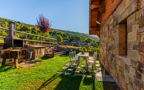 Parte de jardín trasero